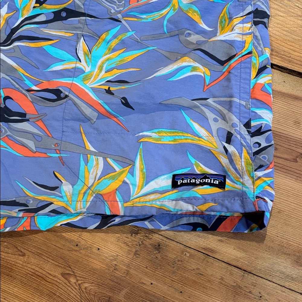 PATAGONIA Men's L Purple Printed Boardies Swim Shorts Men's Baggies Longs - 7"